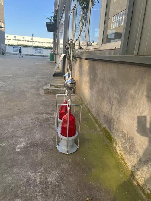 防闪辅助器