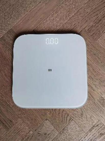 体重秤显示L