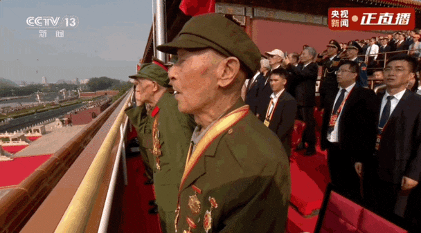 2015年阅兵采访的爷爷是谁