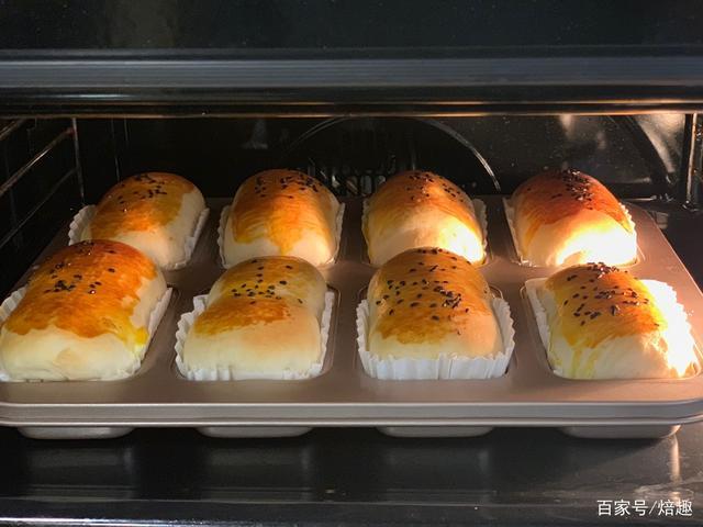 面包在烤箱里烤多长时间截图