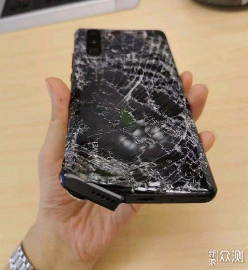 华为p30pro背面屏幕碎了