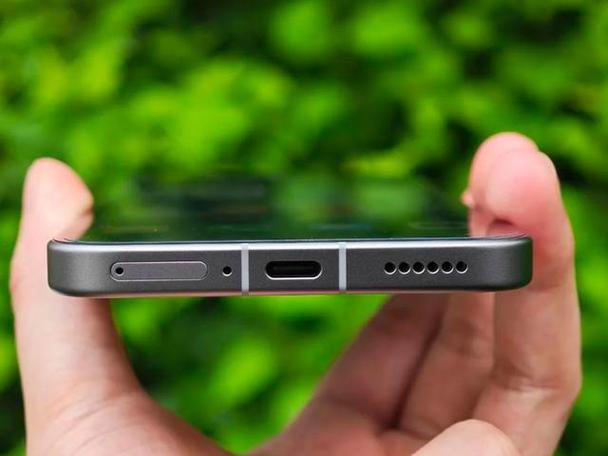 红米k80双卡槽位置图
