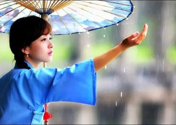 蒙蒙烟雨暗示男人还是女人截图
