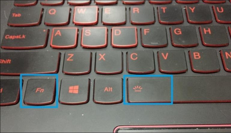 拯救者电脑键盘怎么亮