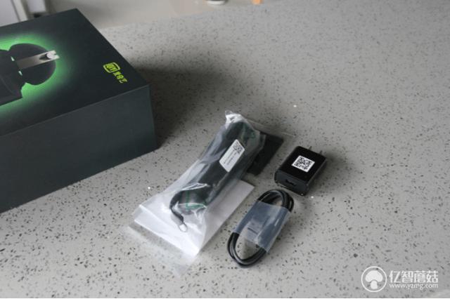 爱奇艺vr手柄怎么装电池