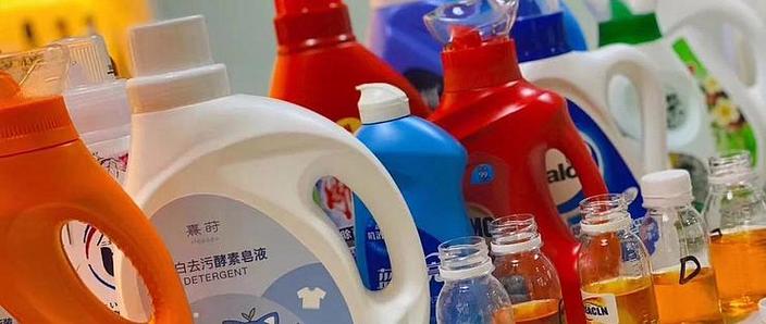 洗衣液能和洗衣粉一起用吗