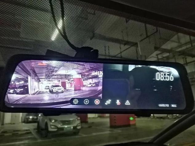 行车记录仪晚上看不清截图