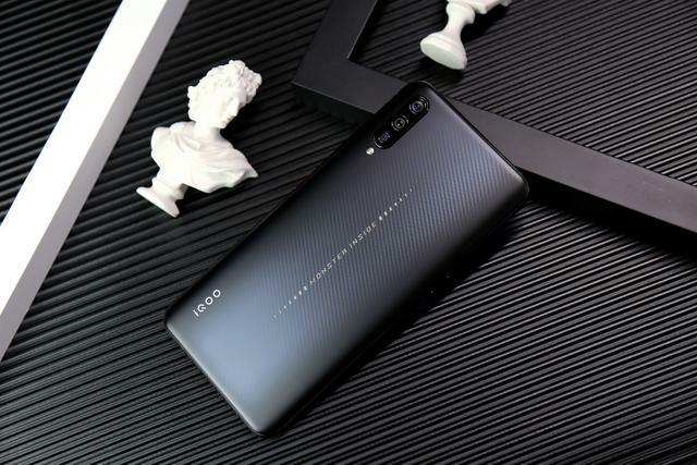 vivo iq00有几个版本