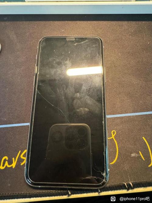 iphone11pro震动异响