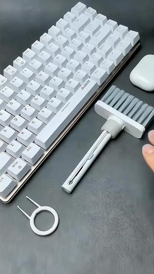 我的键盘也有点脏,我擦一下截图