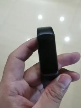 华为手环3E和4E的区别