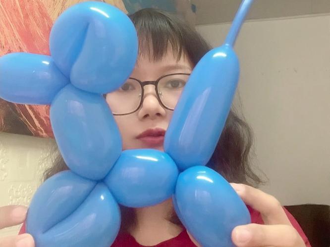 气球小狗造型简单做法