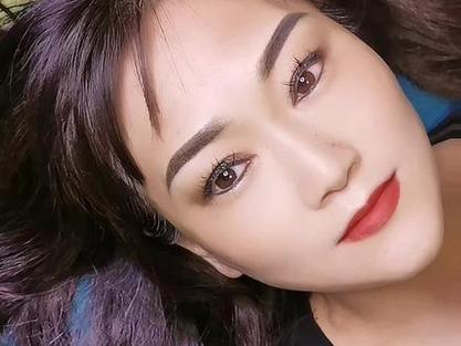 蓝底眉毛用什么颜色改眉