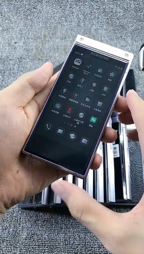 三星w2019有指纹解锁么