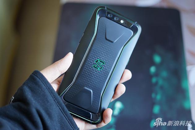 目前玩游戏最好的手机