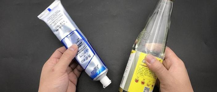 领口发黄用牙膏还是白醋