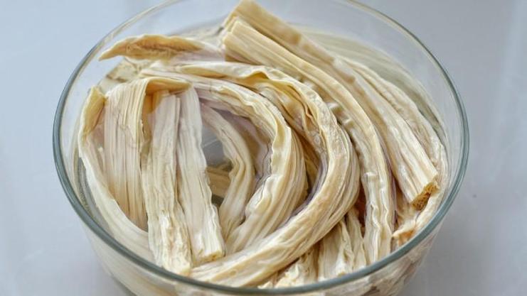 腐竹泡了12个小时还可以吃吗缩略图