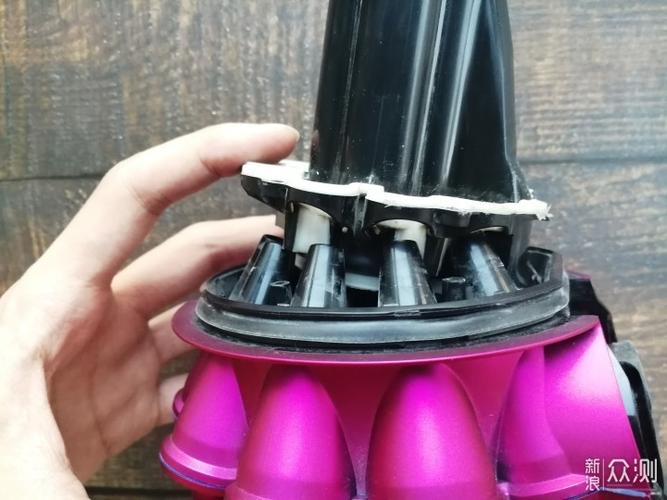 戴森吸尘器拆卸图解