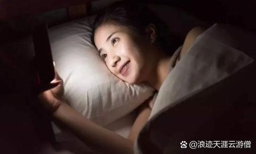 关于熬夜的广告视频截图