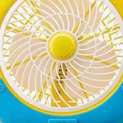 小黄人风扇安装图截图
