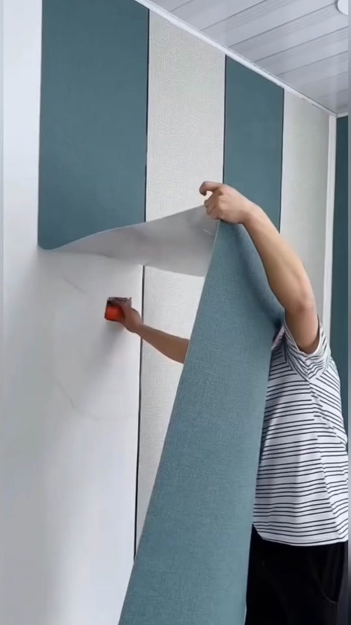 纳米胶能粘在墙纸上吗