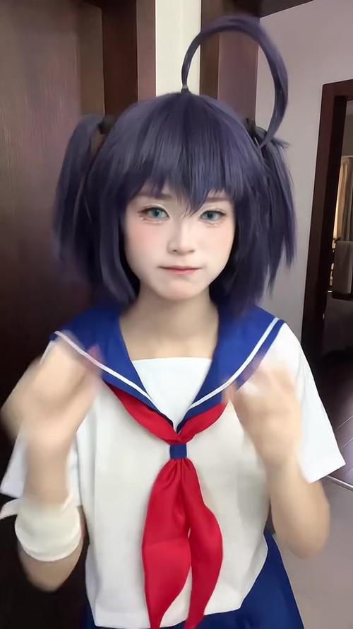 初中生玩cosplay合适吗
