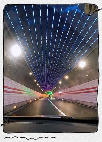 过隧道发朋友圈