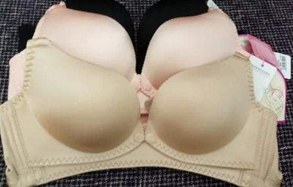男生穿红色内裤正常吗缩略图