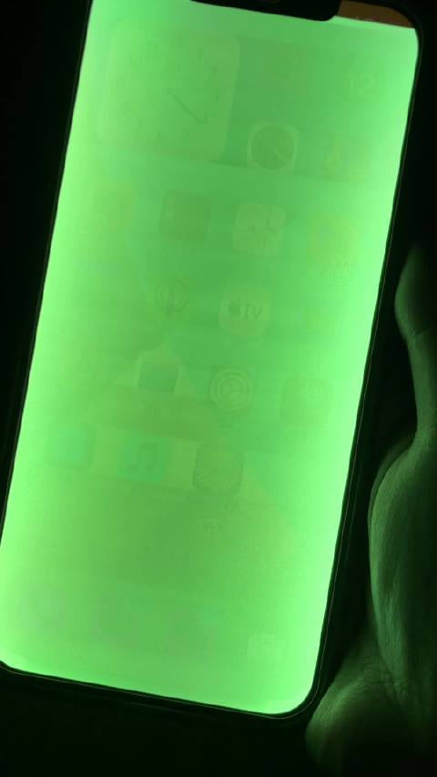 苹果x摔了出现绿屏缩略图