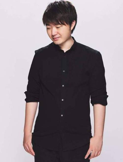 吴彤导演介绍截图