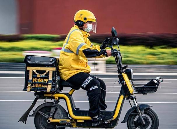 美团外卖由商家提供配送服务