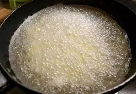 热油遇水为什么会飞溅图标