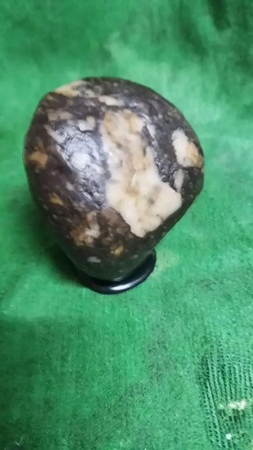 多宝石是什么石头