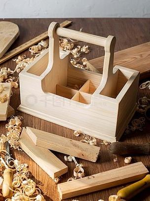 木板制作工具箱图标