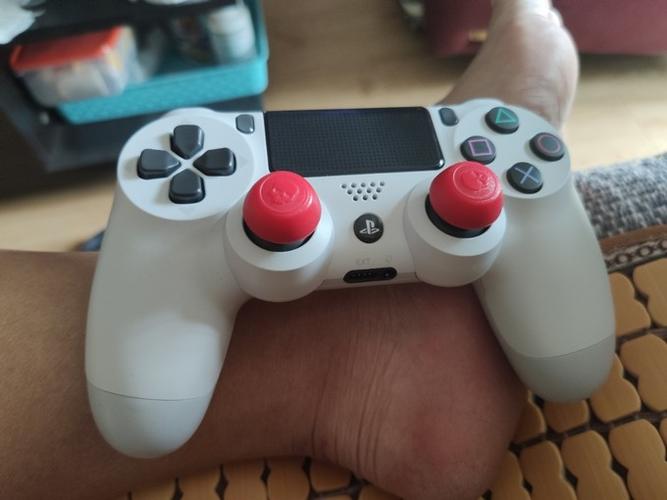 生化危机2重制版ps4手柄缩略图