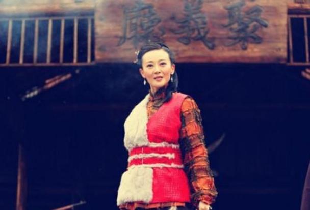 最漂亮三个女匪