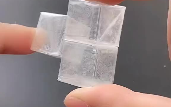 怎么用透明胶做方块