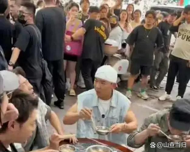 一个群里有人乱七八糟的说你
