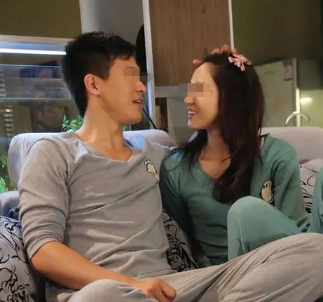 丈夫出差沉迷于妻子的表现再婚父母截图