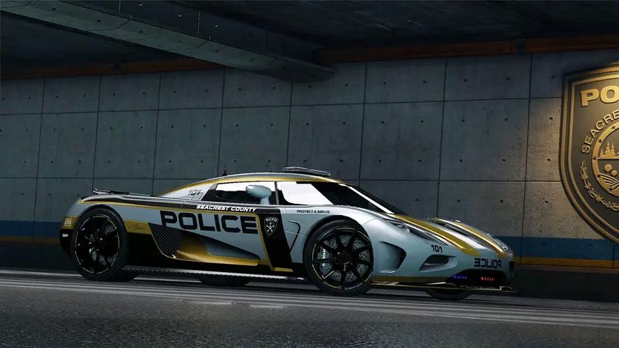 极品飞车14热血追踪警车截图