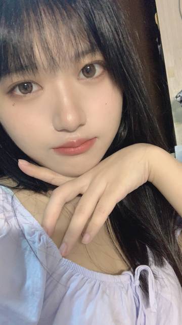 香蕉演员表芒果姐姐截图