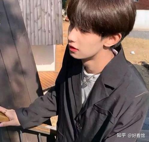 男生小奶狗女生叫什么