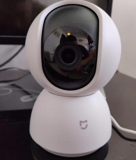 监控亮黄灯是开着的吗图标