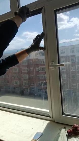 老塑钢窗双层玻璃更换