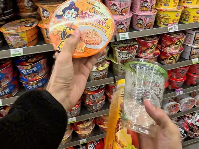 沉浸式在韩国便利店吃美食