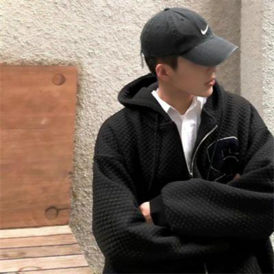 五官清晰头像男帅气