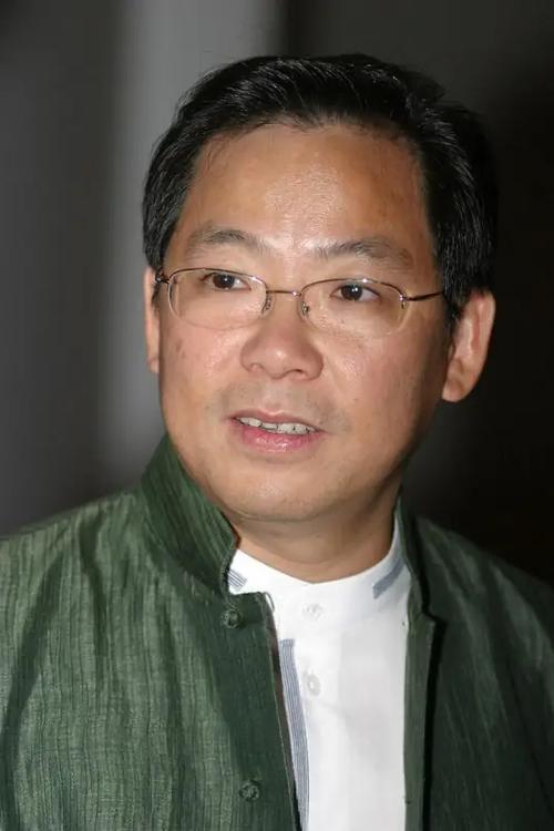 中央对张明敏的评价是什么