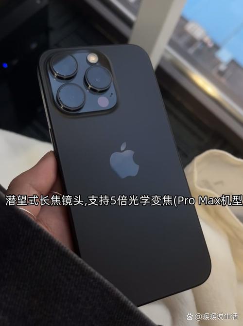 深空灰色和黑色对比缩略图