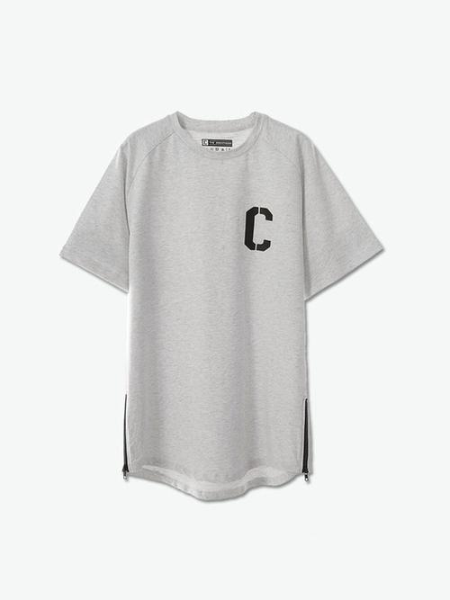一个字母C的衣服