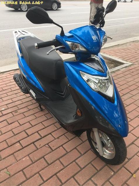 灵迪摩托车